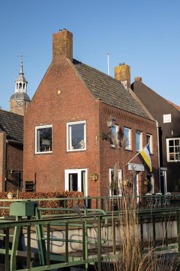 Bed and Breakfast Yep! Slapen Bij De Sluis Blokzijl Exterior foto